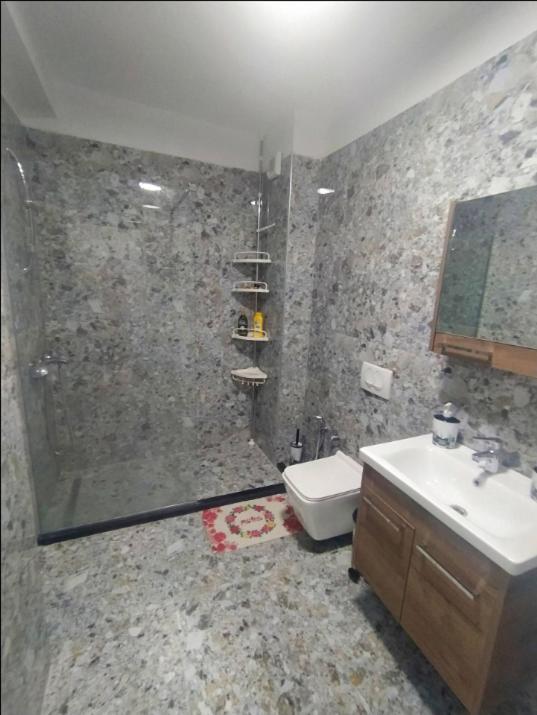 #1 Modern 1Br With Balcony In Up-And-Coming Hip Area Apartment Tirana Exterior photo